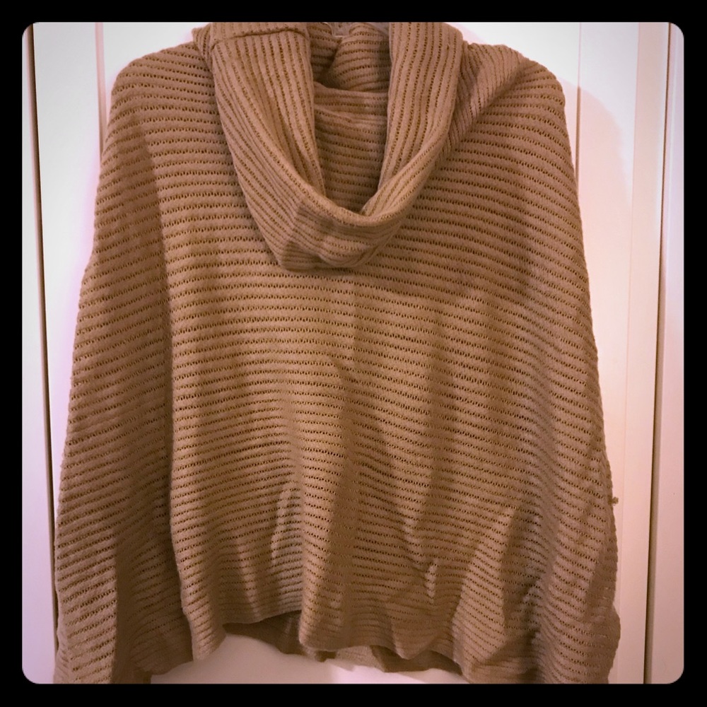 Tan Poncho